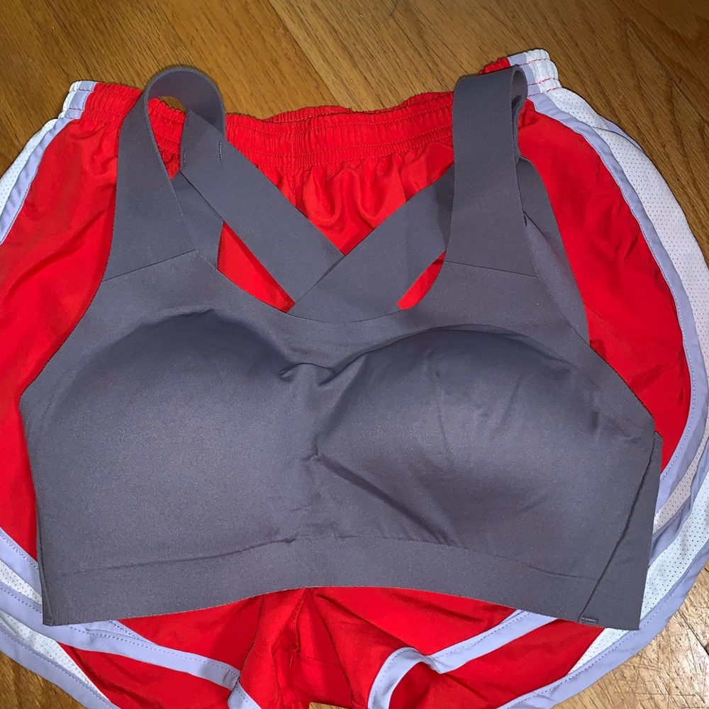 Lululemon bra - Picture 6 of 8